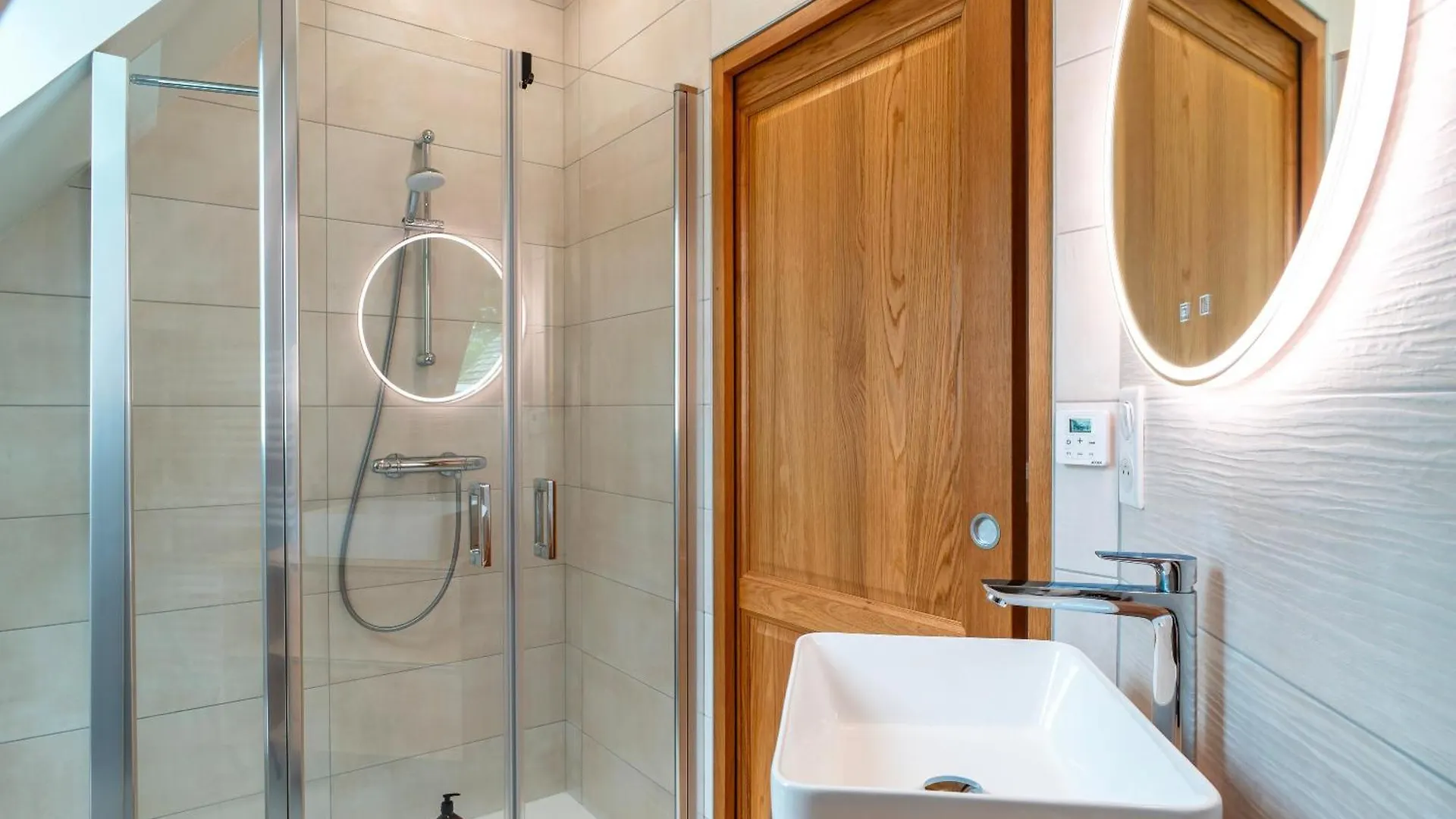 Holiday home Villa Marine - Proche Plage, Piscine, Jacuzzi Erquy
