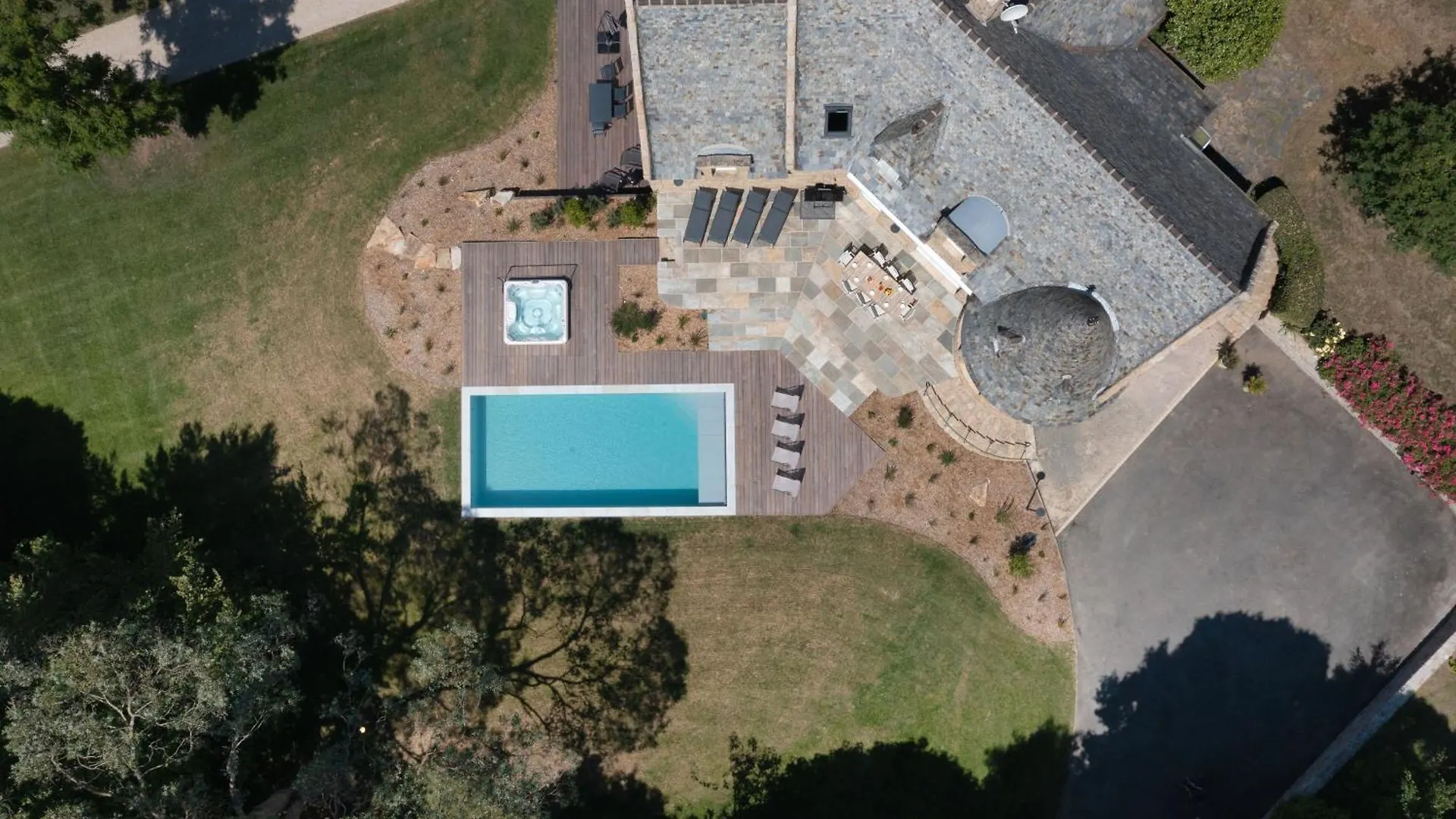 Villa Marine - Proche Plage, Piscine, Jacuzzi Erquy France
